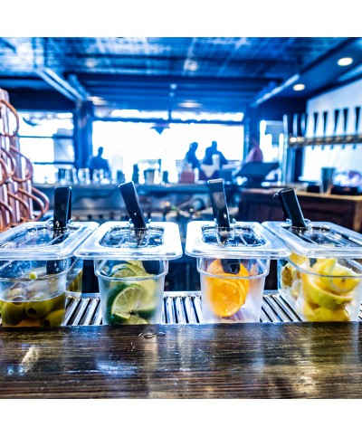 Cambro - 90CWCN-135 / Tapa con muesca de policarbonato GN 1/9 - (10,8 x 17,6 cm)